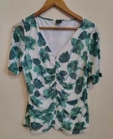 s.Oliver Black Label Green Leaf Print Short-Sleeve Blouse