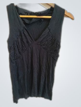KISS Black Sleeveless Cami Top