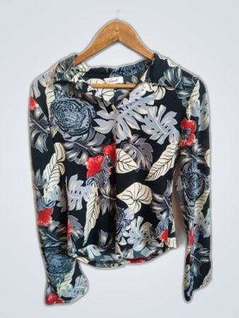 Vandet Floral Print Long Sleeve Blouse