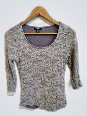 Amisusu Lace Sleeve Top