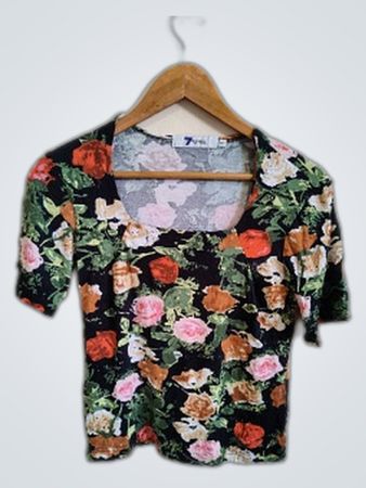 7 April Short Sleeve Floral Top