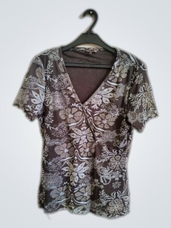 Lee Floral V-Neck Blouse