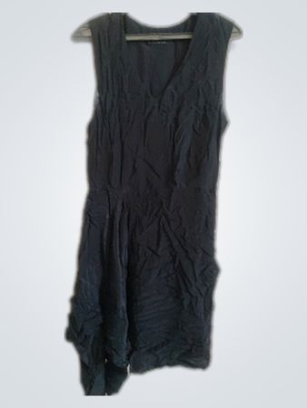 Black Sleeveless V-Neck Polyester Dress
