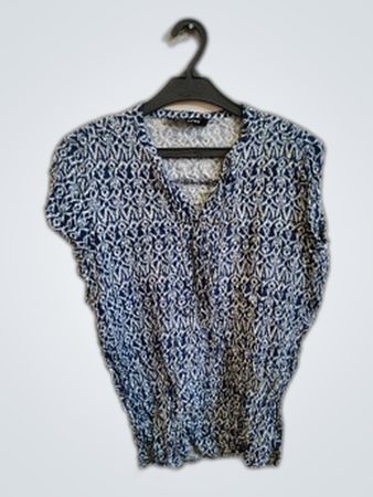 Lola Jones Blue and White Knit Top