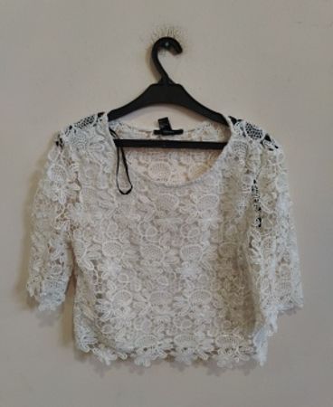 Forever 21 White Lace Cropped Top