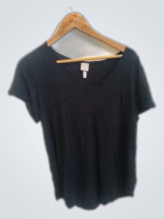 H&M Black T-Shirt