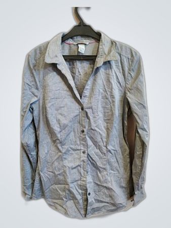 Gray Long-Sleeve Button-Down Shirt
