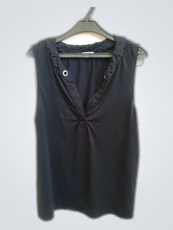 Black Sleeveless Top