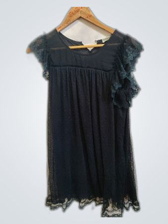 Auberberli Black Lace Ruffle Blouse