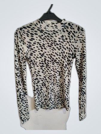 Long-Sleeve Animal Print Top
