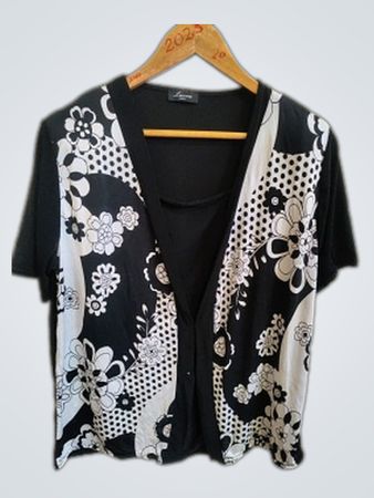 Laura Paris Black and White Floral Cardigan
