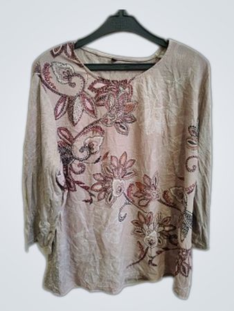 Blouse with Floral Pattern