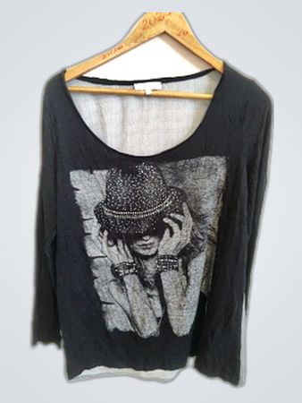 Jacqueline Riu Long Sleeve Graphic Shirt