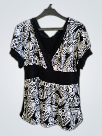 Black and White Patterned Top