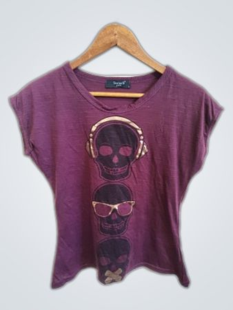 Sister's Point Purple Skull Graphic T-Shirt