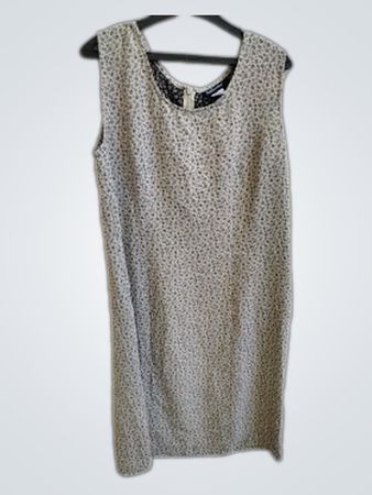Tailissime Sleeveless Floral Lace Dress