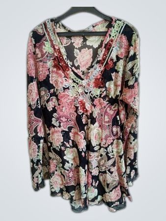VIVI Floral Long Sleeve Top