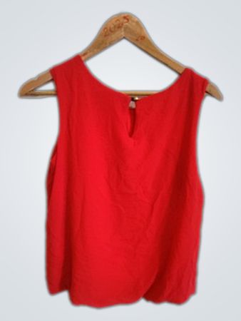 Red Sleeveless Top