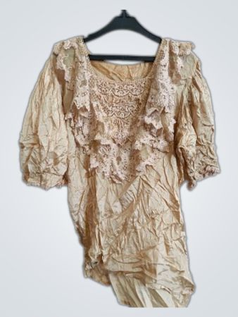 Unbranded Cream Ruffled Lace Blouse