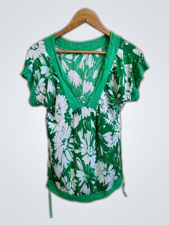 Green Floral Ruffle Sleeve Blouse