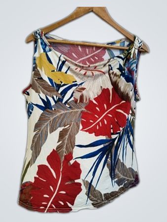 Camo Floral Print Sleeveless Top