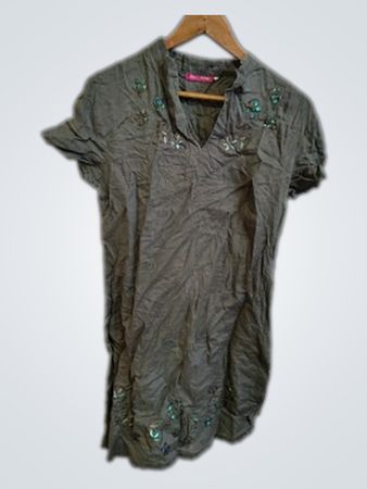 chic & Jeune Gray Blouse