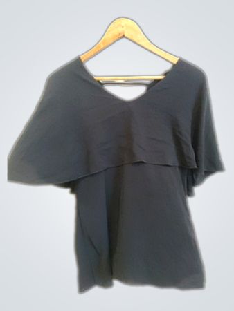 Black QUIZ Top