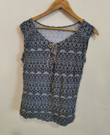 Lascana Geometric Patterned Sleeveless Blouse