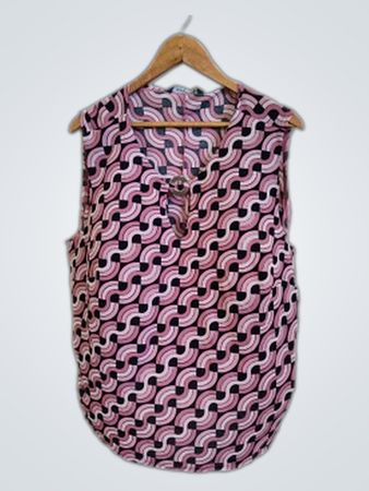 ESSENCE Pink Patterned Sleeveless Top