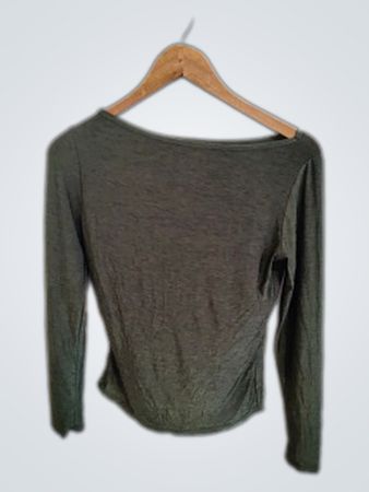 Green Long-Sleeve Top