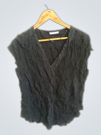 Black Crinkle Top