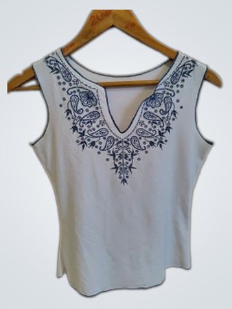 Embroidered V-Neck Sleeveless Top