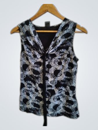 Black and White Floral Sleeveless Top