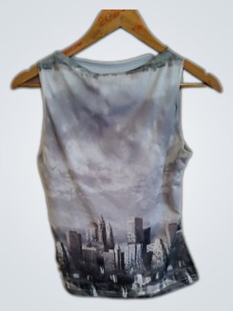 Unbranded Cityscape Graphic Sleeveless Top