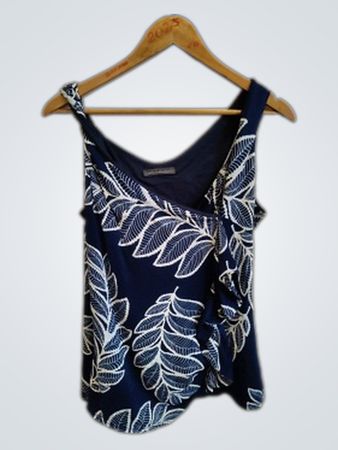 Cassis Collection Blue and White Leaf Pattern Top