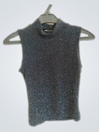 Gray Sleeveless Knit Top