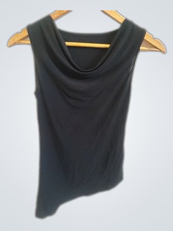 Black Sleeveless Top
