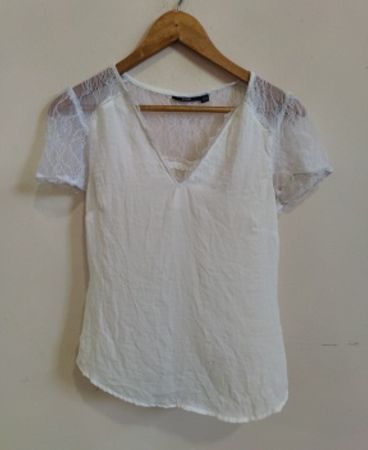 Kiabi White Lace Trim Blouse