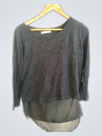 Black Long-Sleeve Top