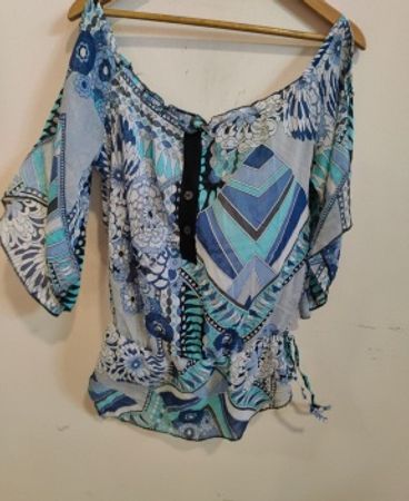 Blue and White Patterned Top