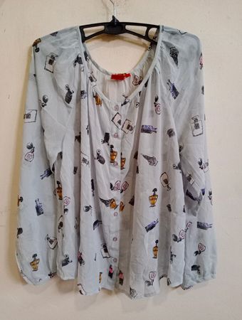 LIVRE Light Blue Parfümflasche Druckbluse