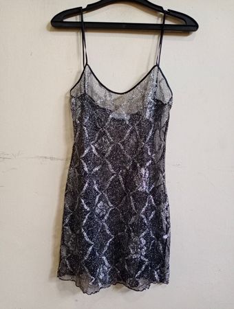 CARMINE Schwarzes glitzerndes Netz-Slipkleid