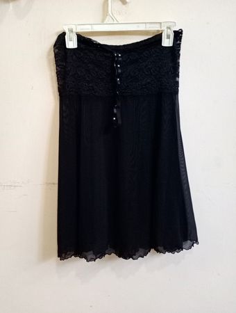 Schwarzes Spitzen- und Netz-Babydoll-Nachthemd