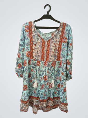 Bohemian Blumendruckkleid mit Quasten