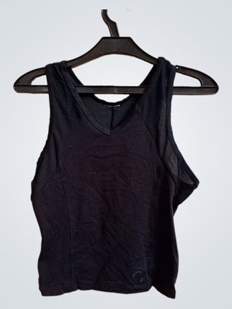 Schwarzes Tanktop
