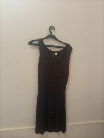 H&M Divided Ärmelloses Pailletten-Strickkleid