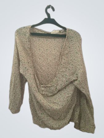 H&M Blumenmuster Langarmbluse