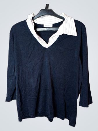 Yessica schwarzes Langarmshirt mit gestreiftem Kragen