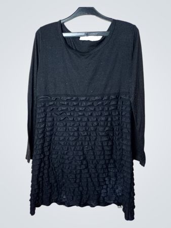 Lucy & Elisa Schwarzes Langarm-Rüschenkleid