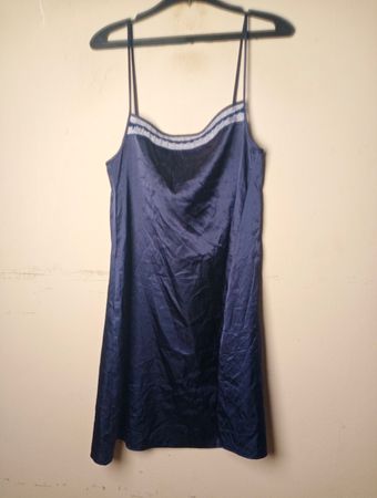 Etam Lingerie Nachtblau Satin Nachthemd